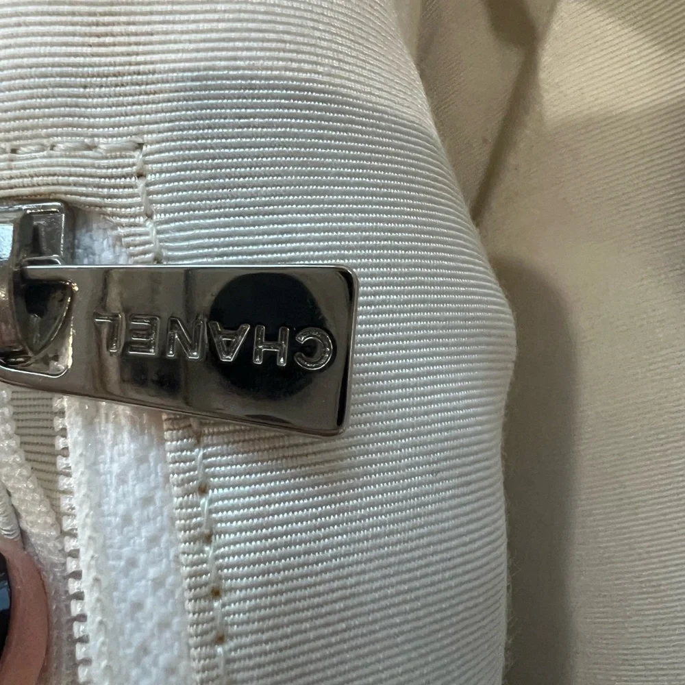 Chanel Executive Cerf Tote bag - Picture 11 of 15